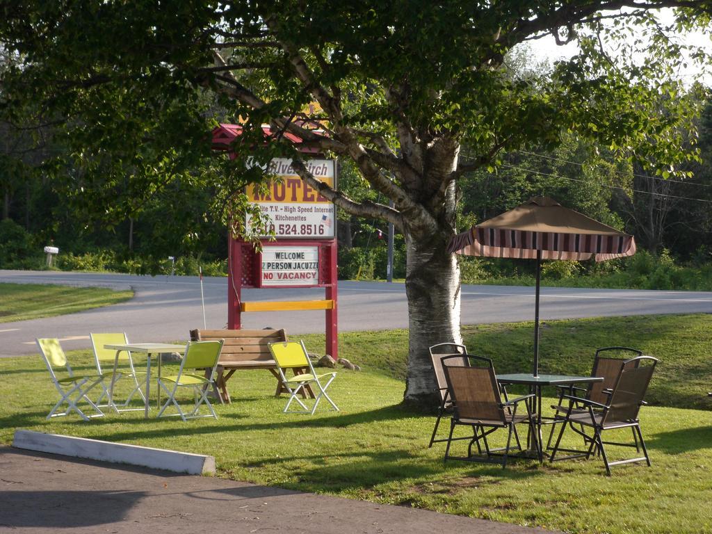 The Silver Birch Motel กอเดอริช ภายนอก รูปภาพ